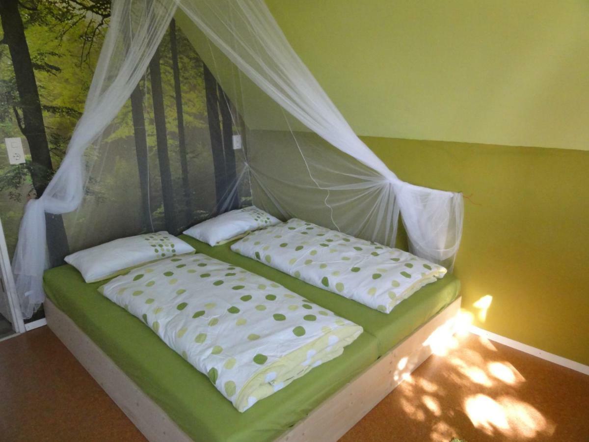 Peanuts Hostel & Meer Surendorf ภายนอก รูปภาพ
